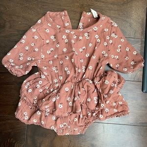 Quincy Mae Rosie Romper - 0-3 months